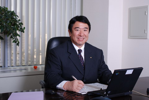 東電化（TDK）中國(guó)區(qū)營(yíng)業(yè)統(tǒng)括部統(tǒng)括部長(zhǎng)、董事長(zhǎng)南研造