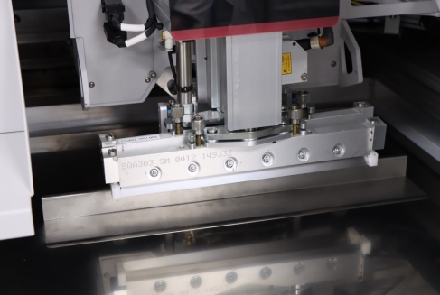 ASMPT印刷機實現(xiàn)錫膏自動轉(zhuǎn)移 快速更換刮刀