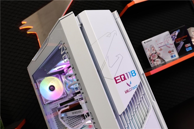 技嘉AORUS共邀EQ118與TYLOO無畏契約戰(zhàn)隊，雙星閃耀！