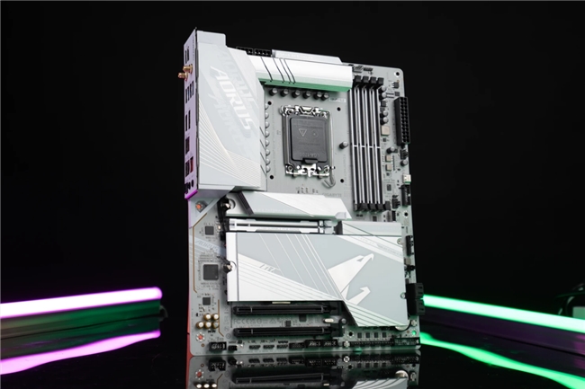 技嘉AORUS硬核跨界，聯(lián)動(dòng)各界大咖打造電競(jìng)新生態(tài)