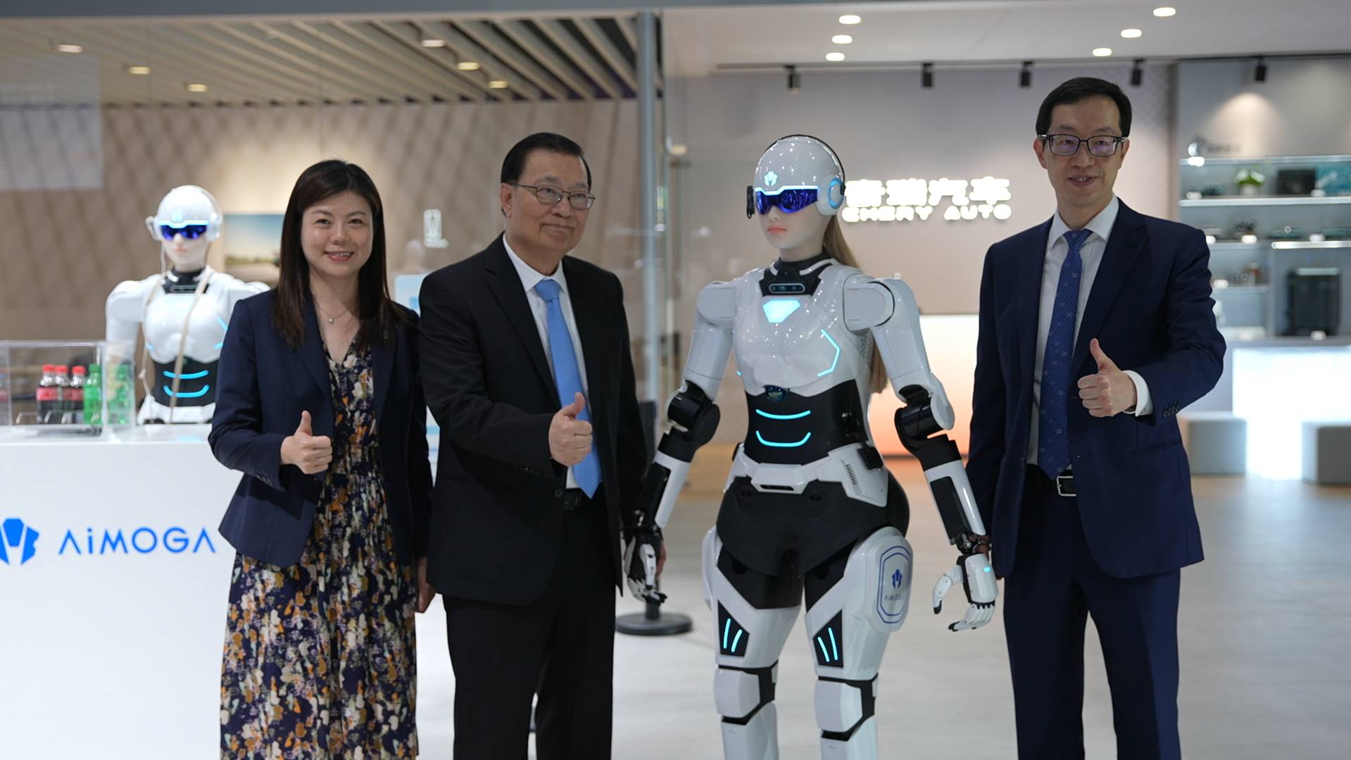 墨甲機(jī)器人亮相香港車博會，智能科技與東方之珠碰撞新火花