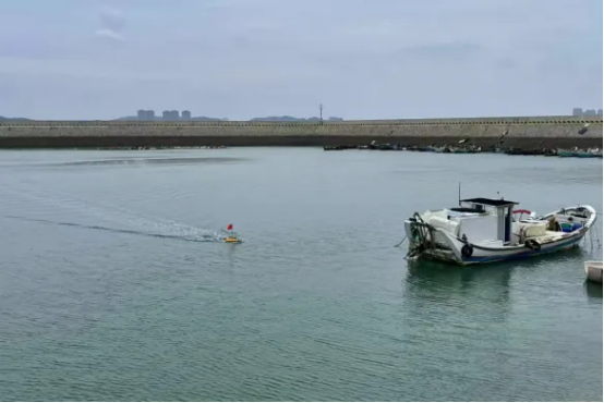 華測水利無人船，五步走助力碼頭清淤