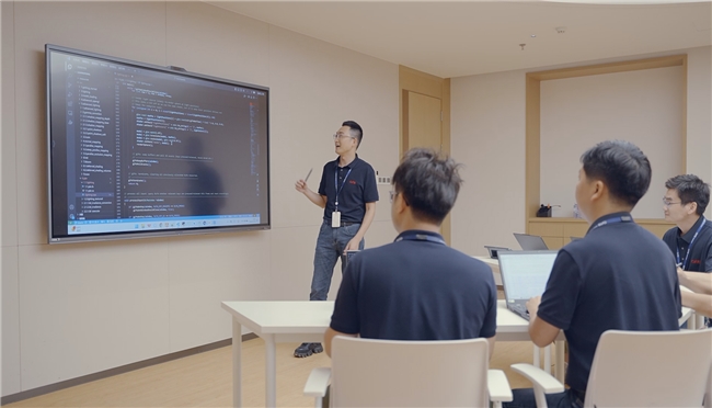 視源股份投屏黑科技：3秒絲滑連接，比掏手機(jī)還快！