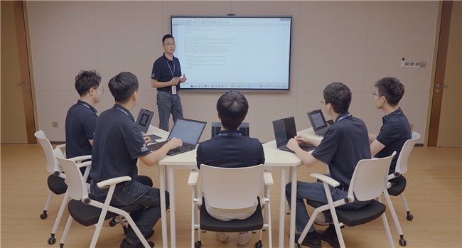 視源股份投屏黑科技：3秒絲滑連接，比掏手機(jī)還快！