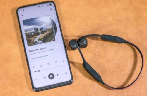 城市健身人群時(shí)髦新寵裝備，飛利浦GO A7607骨傳導(dǎo)耳機(jī)為何打動(dòng)人心