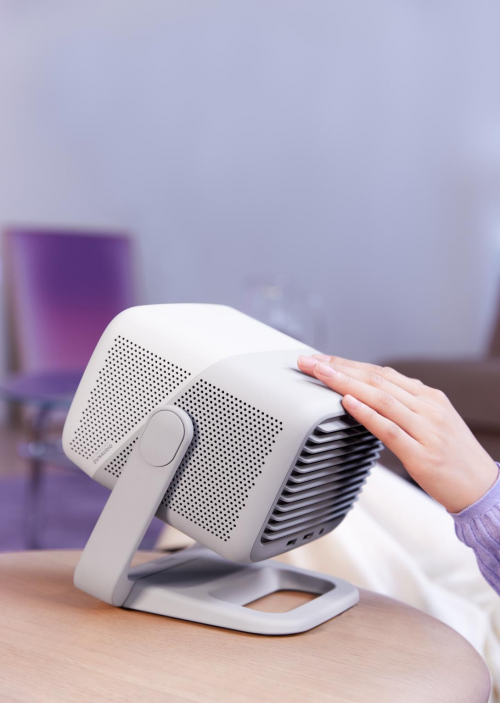 堅(jiān)果投影N1新品上市，三色激光定價(jià)3999元，吹響全面淘汰LED投影號(hào)角