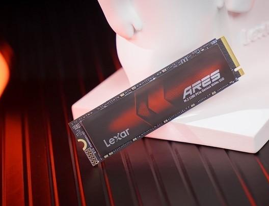 戰(zhàn)神新品裝機優(yōu)選，Lexar雷克沙ARES PCIe4.0固態(tài)硬盤！