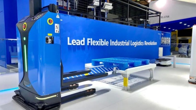 【斯坦德機(jī)器人】出征東京，展現(xiàn)“中國(guó)智造”新實(shí)力