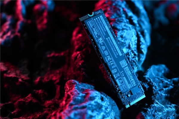 京東“開(kāi)門紅”換新正當(dāng)時(shí)，致態(tài)固態(tài)硬盤“Ti惠玩”