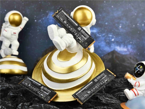 京東“開(kāi)門紅”換新正當(dāng)時(shí)，致態(tài)固態(tài)硬盤“Ti惠玩”