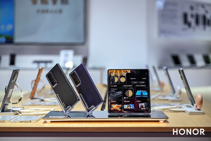 傳榮耀即將換帥，或?yàn)镮PO做準(zhǔn)備！