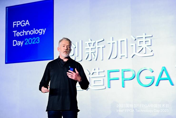 英特爾多款新品齊發(fā)，F(xiàn)PGA領(lǐng)域再獲突破！