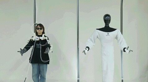 戴盟機(jī)器人發(fā)布Sparky 1：人形機(jī)器人兩大陣營(yíng)已現(xiàn)，要能跑能跳還是要心靈手巧