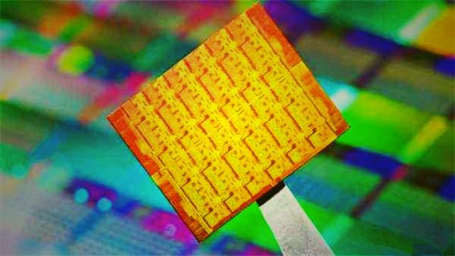 曝臺積電正在研發(fā)全新芯片封裝技術(shù)——“方形晶圓”！