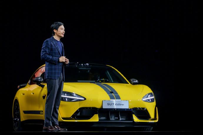 小米SU7 Ultra憑啥賣80多萬？是不是飄了？雷軍這樣回應(yīng)！