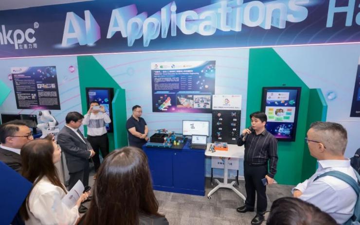 香港生產(chǎn)力促進(jìn)局與優(yōu)質(zhì)教育基金推展“電子學(xué)習(xí)配套計(jì)劃”