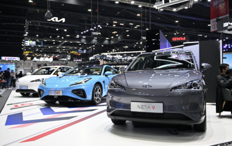 突發(fā)！哪吒汽車總部Logo被連夜拆除