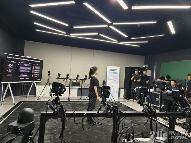 開啟AI存儲新紀(jì)元，華為商業(yè)市場極簡全閃數(shù)據(jù)中心Pro+發(fā)布！