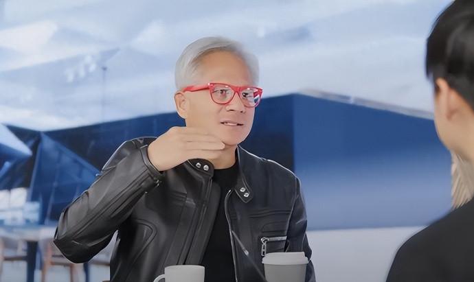 中美芯片差距到底有多大？黃仁勛一語道破！