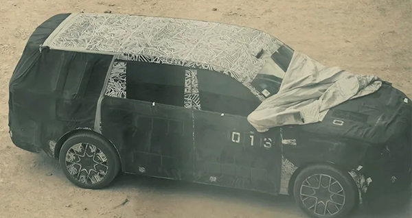 藏不住了！小米第三款車YU9諜照曝光，雷軍親赴新疆測試！