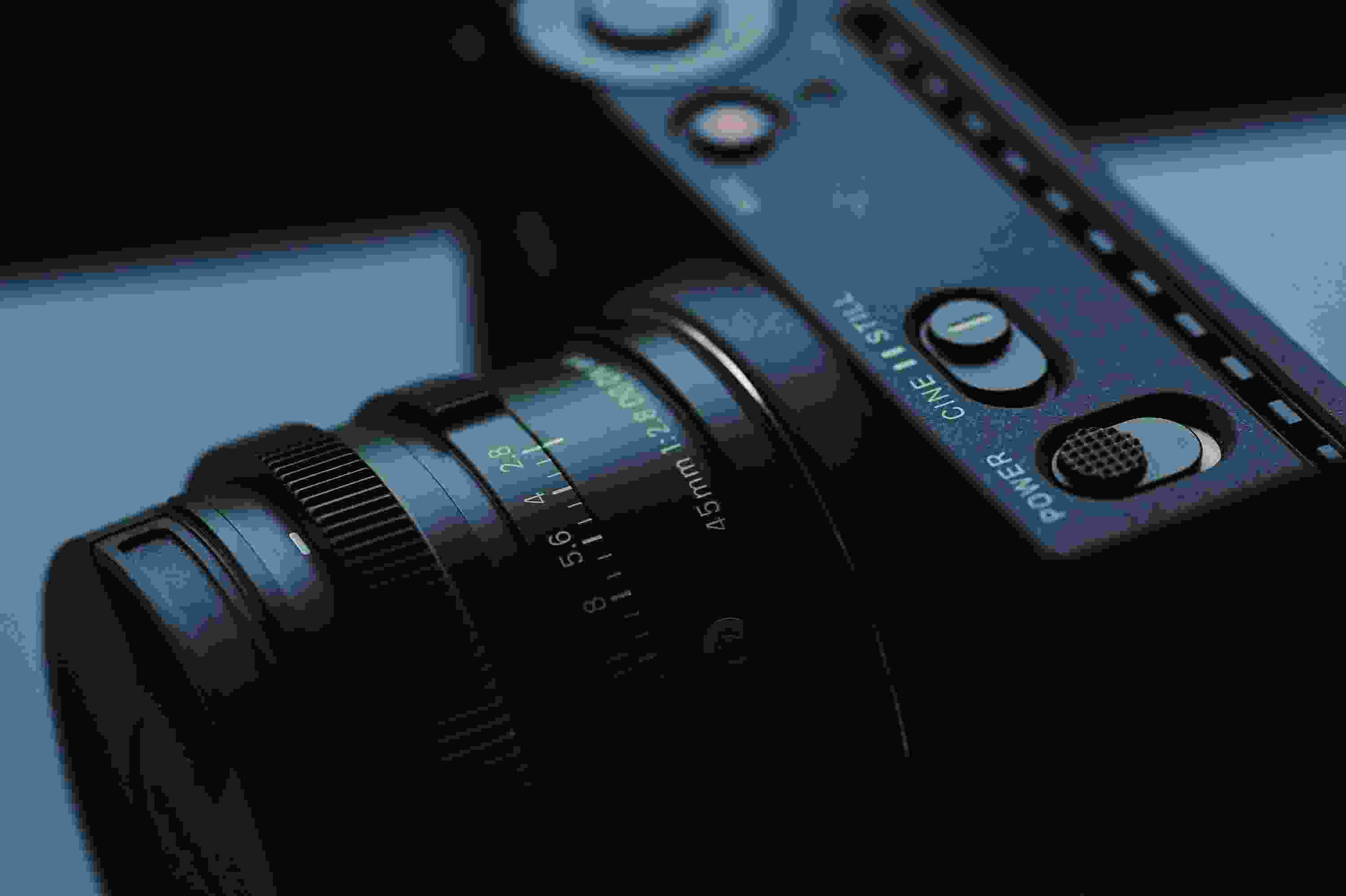 存儲(chǔ)卡太貴？或許你的相機(jī)應(yīng)該使用固態(tài)硬盤