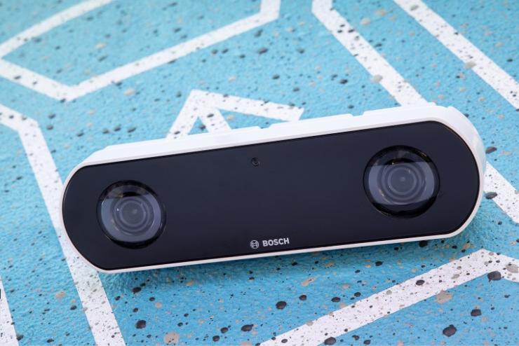 全球首例：博世與梅賽德斯-奔馳合作推出的自動(dòng)泊車技術(shù)獲批商用