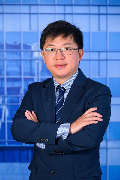 革新車內(nèi)視界：OLED引領(lǐng)智能座艙新變革