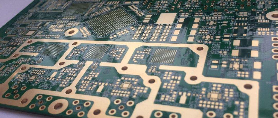 如何解決PCB設(shè)計中芯片互連引起的回流問題