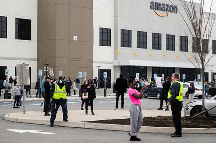 電商巨頭要求每周到崗 3 天，遭數(shù)萬名員工聯(lián)名抵制!