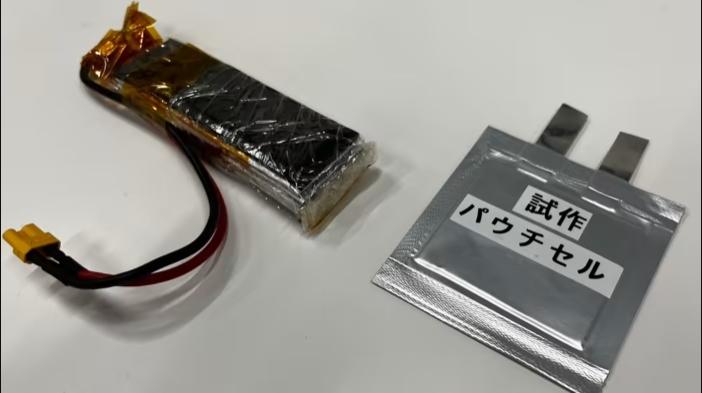 3 分鐘充滿 80%，松下將量產(chǎn)無人機(jī)用全固態(tài)電池
