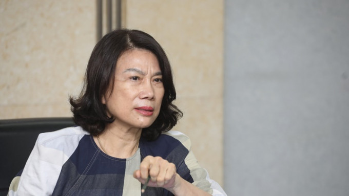 董明珠硬杠年輕人!格力市值已不足美的一半