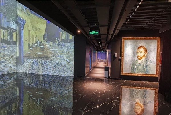 光影交織 梵高再現(xiàn) -- FUJIFILM投影項(xiàng)目賞析