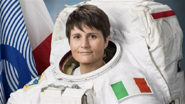 歐洲女航天員在太空寫中國古文成網(wǎng)紅！本人回應(yīng)：感謝漢學(xué)家朋友