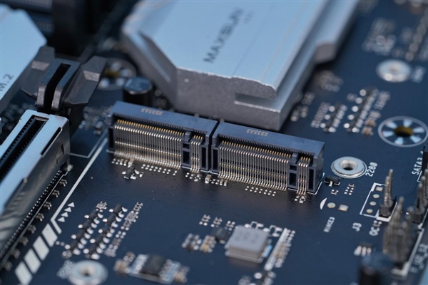 13代酷睿絕配！銘瑄終結(jié)者Z790M D5主板圖賞