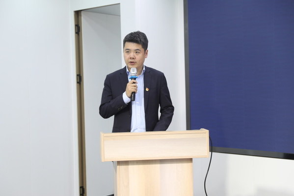 嘉興市秀洲區(qū)王店鎮(zhèn)黨委副書記、鎮(zhèn)長-竺杰先生