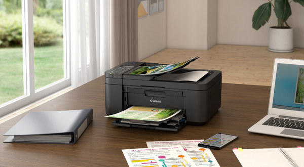 面向新零售、高校、居家辦公等場景，佳能提供桌面級辦公設(shè)備及打印解決方案
