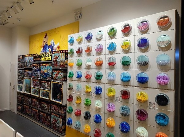 Pick-A-Brick自選顆粒墻，創(chuàng)造自己的MOC作品