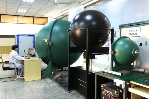 做強(qiáng)博士工作站，佛山照明按下創(chuàng)新發(fā)展“快進(jìn)鍵”