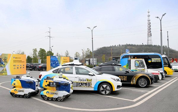 蘑菇車聯(lián)自動駕駛車隊