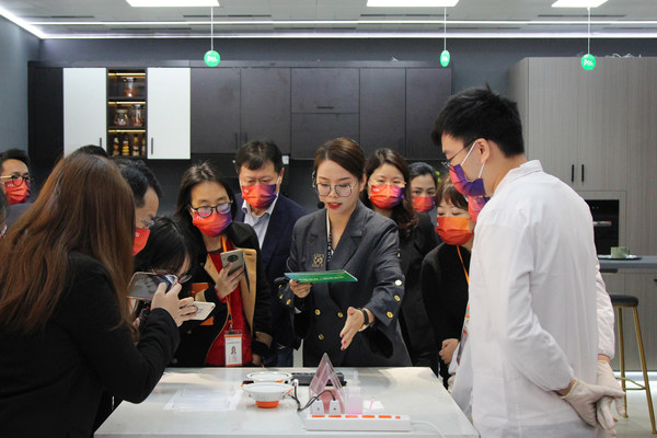 無限視界?至凈未來，佛山照明光觸媒照明新品發(fā)布會圓滿舉行