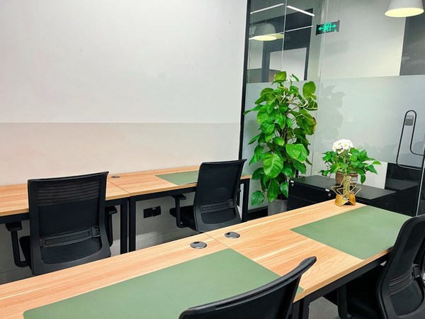 圖二為成旅SPACiE 自習(xí)環(huán)境 圖二為成旅SPACiE 自習(xí)環(huán)境