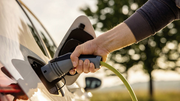 尺寸更小，性能更高：舍弗勒推出新型帶離心圓盤(pán)的高效球軸承，可提高電動(dòng)汽車(chē)?yán)m(xù)航里程