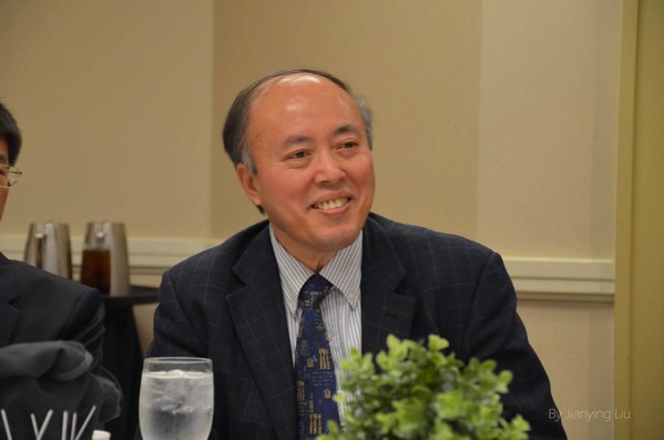 中國(guó)社科院社會(huì)學(xué)研究所所長(zhǎng)陳光金在成立儀式上致辭