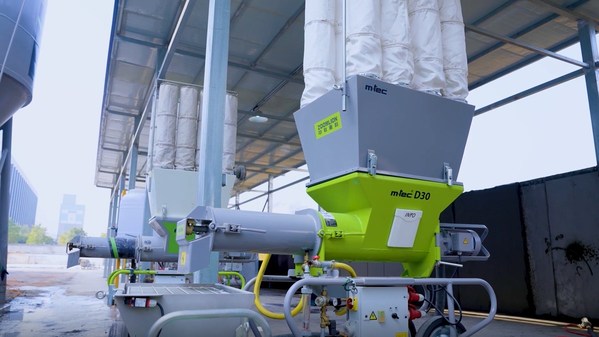 中聯(lián)重科新材料研發(fā)的新型建筑材料施工設(shè)備 中聯(lián)重科新材料研發(fā)的新型建筑材料施工設(shè)備