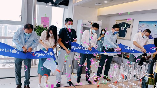 上海辦公室現(xiàn)場(chǎng) 上海辦公室現(xiàn)場(chǎng)