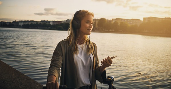 Emerging brands lead the way for more sustainable smartphones Emerging brands lead the way for more sustainable smartphones