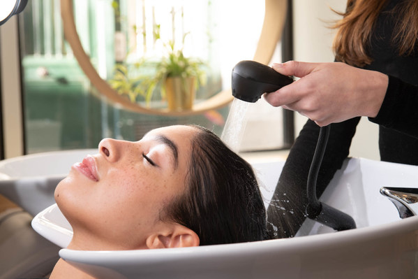 節(jié)水洗護(hù)發(fā)神器L'Or&eacute;al Water Saver為消費(fèi)者帶來(lái)奢華、高效的洗護(hù)發(fā)體驗(yàn)