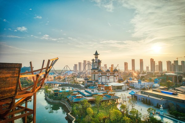 襄陽華僑城奇幻度假區(qū)奇幻谷