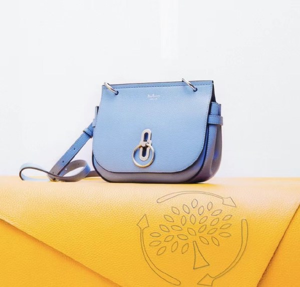 Mulberry推出極低碳包袋系列，在碳中和的薩默塞特工廠用世界上最低碳的皮革獨(dú)具匠心制作而成