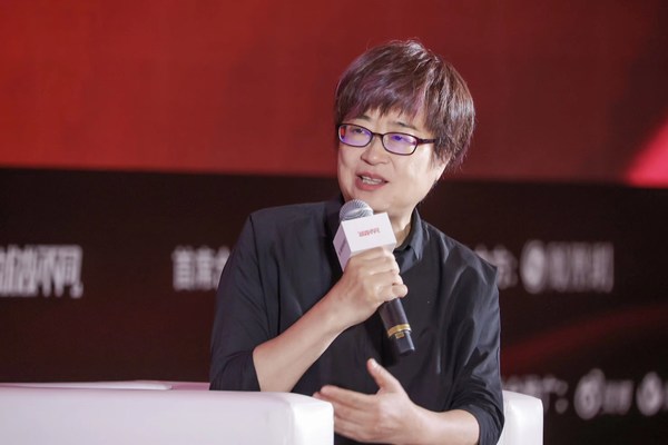 北京大學保護生物學教授、自然保護與社會發(fā)展研究中心執(zhí)行主任、山水自然保護中心創(chuàng)始人、2005年“中國青年女科學家獎”獲得者呂植